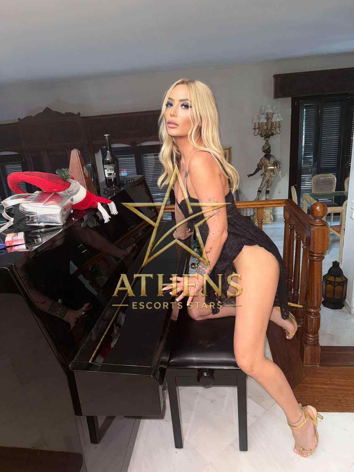KYRA-ATHENS-ESCORT-STARS